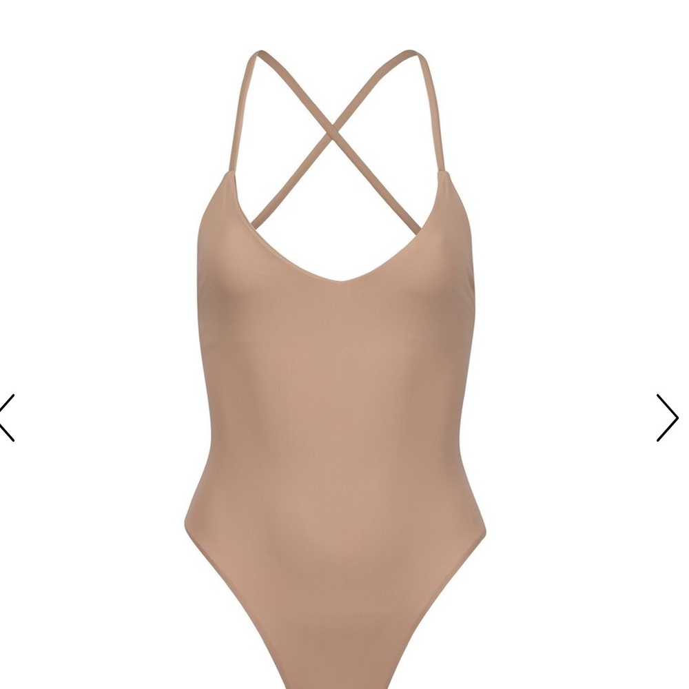 Dos gardenias Signature One Piece